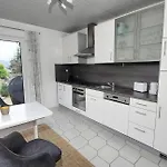 Maerchenhain Am Mittelrhein - Top-lage Mit Rheinblick, Terrasse & Garten, 2 Schlafzimmer Und 2 Baeder * Niederheimbach