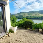 Maerchenhain Am Mittelrhein - Top-lage Mit Rheinblick, Terrasse & Garten, 2 Schlafzimmer Und 2 Baeder アパート *