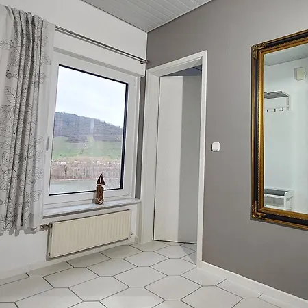 Maerchenhain Am Mittelrhein - Top-lage Mit Rheinblick, Terrasse & Garten, 2 Schlafzimmer Und 2 Baeder