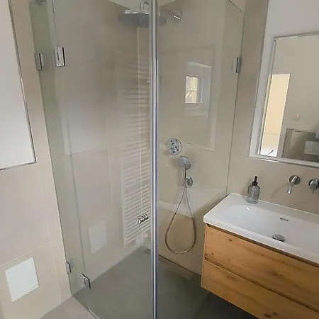 Maerchenhain Am Mittelrhein - Rheinblick, Terrasse & Garten, 2 Schlafzimmer Und 2 Baeder * Niederheimbach