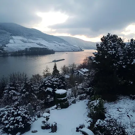 Апартаменты Maerchenhain Am Mittelrhein - Rheinblick, Terrasse & Garten, 2 Schlafzimmer Und 2 Baeder