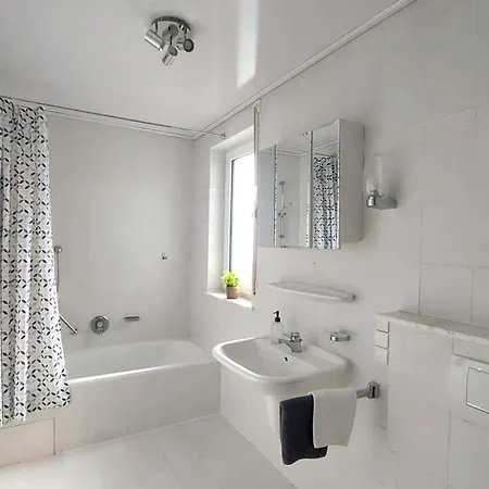 Maerchenhain Am Mittelrhein - Rheinblick, Terrasse & Garten, 2 Schlafzimmer Und 2 Baeder *