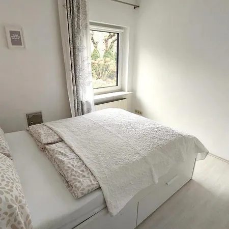 Maerchenhain Am Mittelrhein - Top-lage Mit Rheinblick, Terrasse & Garten, 2 Schlafzimmer Und 2 Baeder Apartamento Niederheimbach