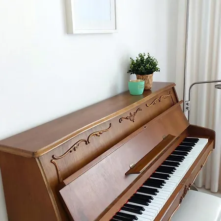 Апартаменты Maerchenhain Am Mittelrhein - Rheinblick, Terrasse & Garten, 2 Schlafzimmer Und 2 Baeder Niederheimbach