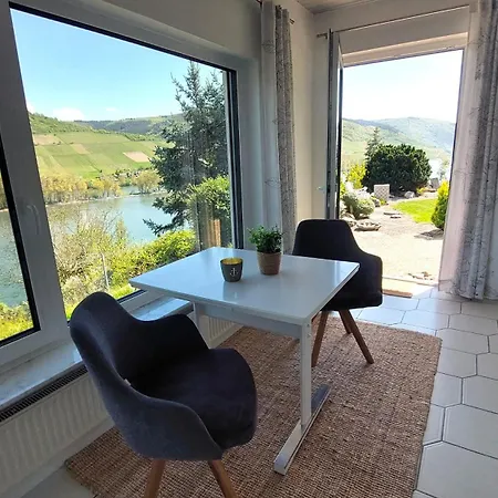 Maerchenhain Am Mittelrhein - Top-lage Mit Rheinblick, Terrasse & Garten, 2 Schlafzimmer Und 2 Baeder Apartamento
