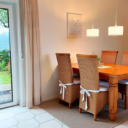 Maerchenhain Am Mittelrhein - Top-lage Mit Rheinblick, Terrasse & Garten, 2 Schlafzimmer Und 2 Baeder Niederheimbach