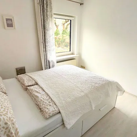 Maerchenhain Am Mittelrhein - Top-lage Mit Rheinblick, Terrasse & Garten, 2 Schlafzimmer Und 2 Baeder Apartamento Niederheimbach