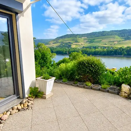 Maerchenhain Am Mittelrhein - Top-lage Mit Rheinblick, Terrasse & Garten, 2 Schlafzimmer Und 2 Baeder * Niederheimbach