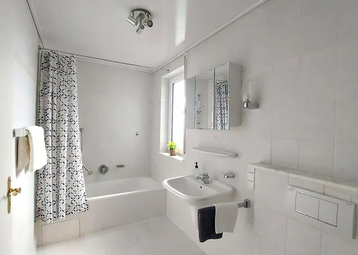 Maerchenhain Am Mittelrhein - Rheinblick, Terrasse & Garten, 2 Schlafzimmer Und 2 Baeder *